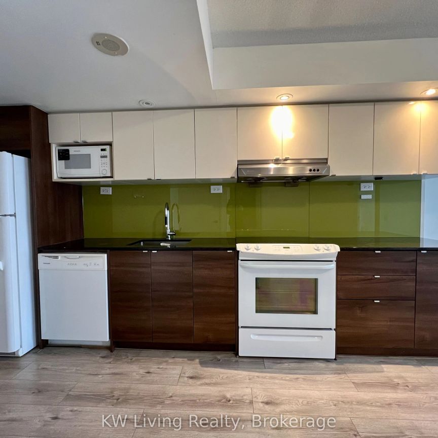 121 Mcmahon Drive #1505 - Photo 1