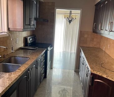 For Lease - 3586 Indigo Crescent, Mississauga, Ontario - Photo 6