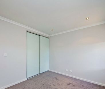 Neat and tidy villa - Photo 3