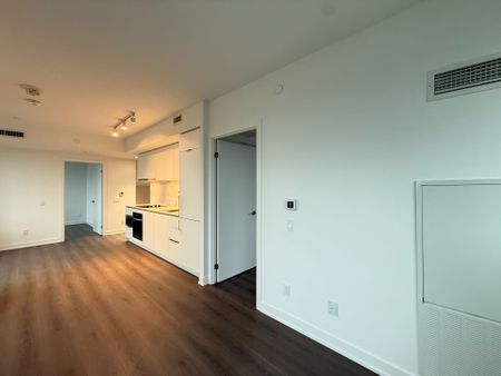 For Lease - 8 Wellesley Street Unit# 4715, Toronto, Ontario - Photo 5