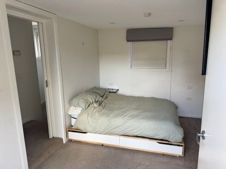St Kilda East - Photo 4