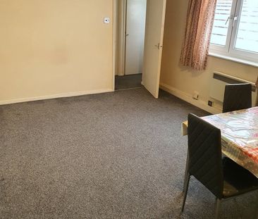 2 Bed Flat, Lakeview, LU3 - Photo 3