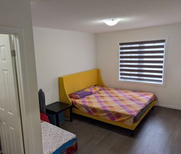 For Lease - 1 Windflower Wy N/A, Whitby, Ontario - Photo 5