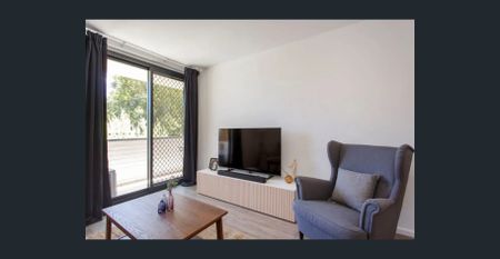 Perfect 1-Bedroom Apartment -- Long-Term Rental Near Beach & Transport - Photo 2