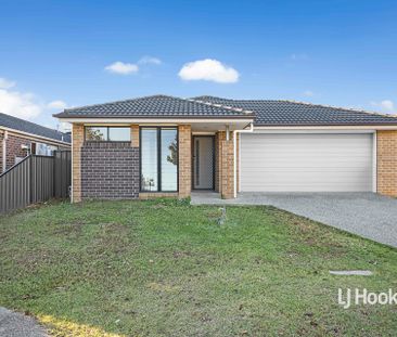 21 Michael Place, Point Cook VIC, Belconnen - Photo 4