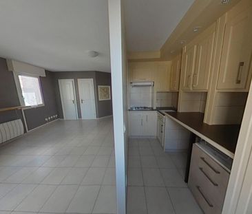 Location Appartement 2 pièces 38m² ROMANS SUR ISERE 26100 - Photo 5