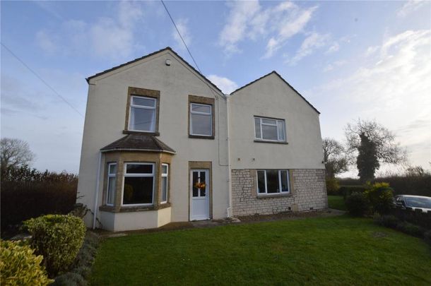 4 bedroom detached house to rent - Photo 1