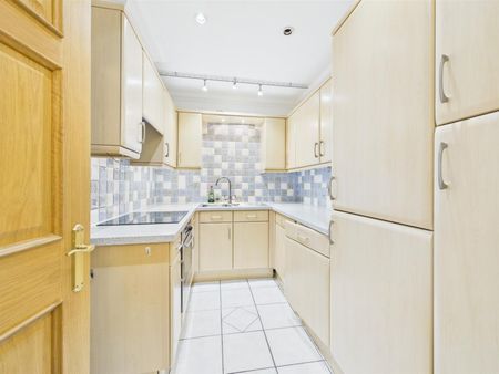 2 BED Flat To rent - Photo 4