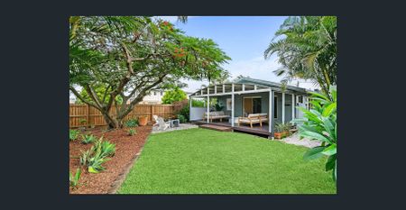 Your Bilinga Beach Haven Awaits - Fully Furnished - Photo 2