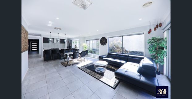 SPACIOUS 4-BEDROOM HOME FOR RENT IN THE HEART OF TARNEIT – CLOSE TO SHOPS, SCHOOLS & TRANSPORT - Photo 1