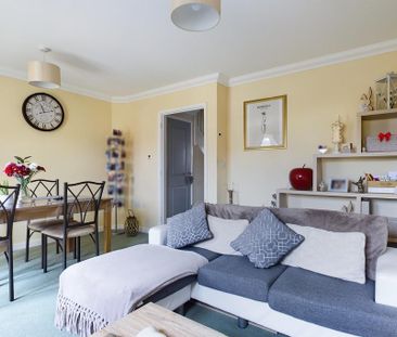 2 bedroom terraced house to rent - Photo 1