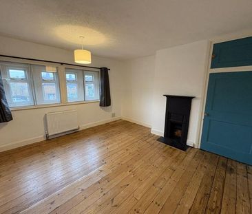 2 bedroom end of terrace house to rent - Photo 1