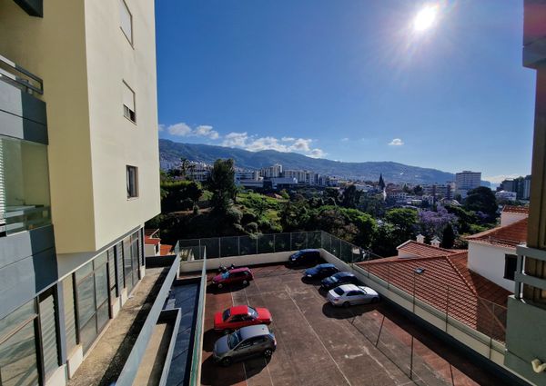 Apartamento T3 com Vista para a Cidade - Funchal, Quinta Magnólia
