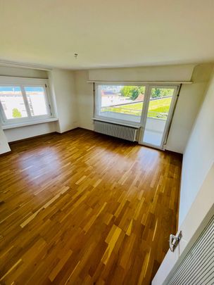 4.5 Zimmer, 80 m², 2. Stock - Photo 1