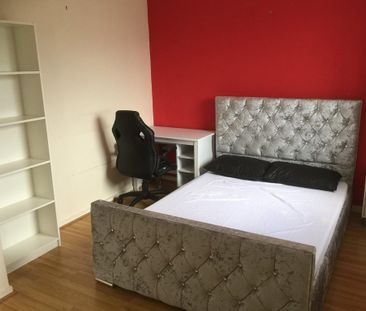 1 bedroom property with land to rent - Photo 2