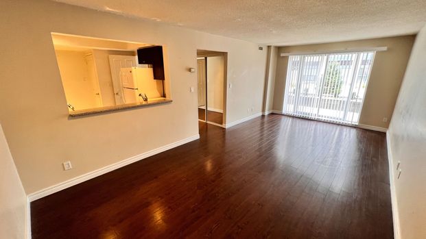 For Lease - 38 Hollywood Avenue Unit# 110, Toronto, Ontario - Photo 1