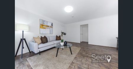North-Facing | Renovated Apartment and Just 2 Mins to Station - Photo 5