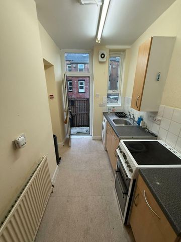 Sefton Avenue,lS11 - Photo 2