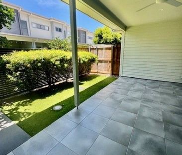 Spacious Townhouse - So Close to the Beach - Photo 3