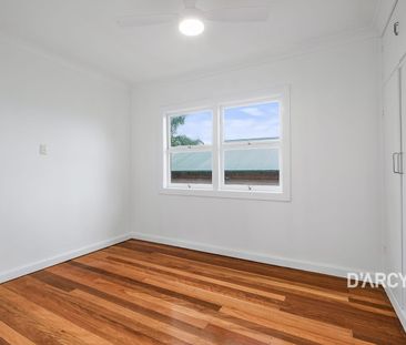 Freshly Renovated 2-Bedroom Unit in Ashgrove - Photo 5