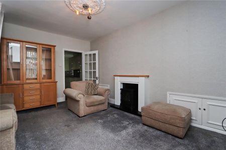2 bedroom terraced house to rent - Photo 2