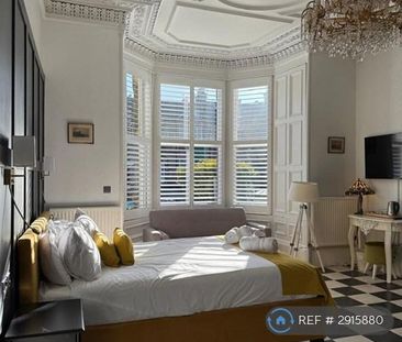 1 bedroom in a house share to rent - Photo 3