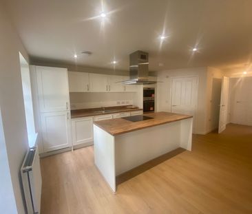 2 bedroom apartment to rent - Photo 2