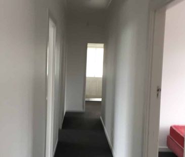 4 Bedroom home in Richmond - Photo 2