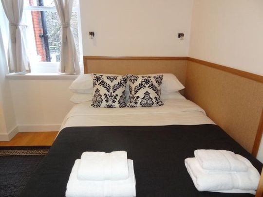 Studio to rent - Photo 1