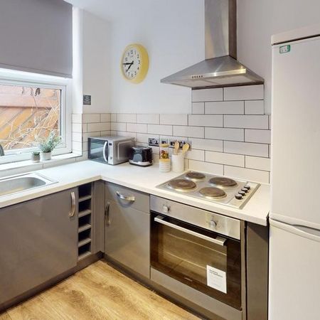 1 bedroom flat to rent - Photo 4