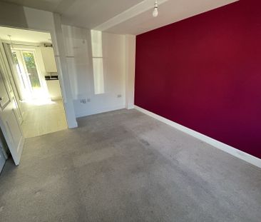 82 Manor House Court, S41 - Photo 1