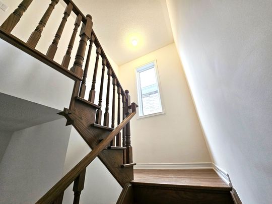 For Lease - 372 Leanne Lane, Shelburne, Ontario - Photo 1