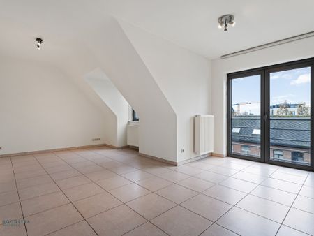 Lichtrijk appartement met ruim terras te Putte - Foto 3