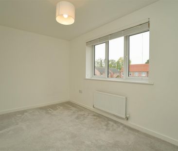 3 bedroom House To Let - Photo 5