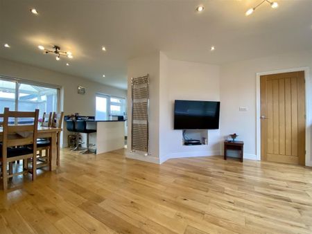 All Hallowes Drive, Tickhill, Doncaster - Photo 4