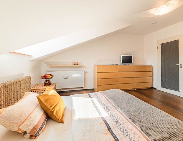 City-Residence: Hochwertig möblierte Wohnung mit Balkon nahe Holzhausenpark - Photo 1