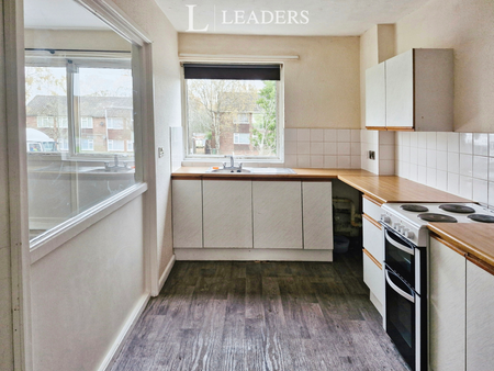 2 bedroom maisonette to rent Ashdown Road, Chandler's Ford, Eastleigh, SO53 - Photo 3