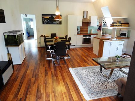 Wunderschöne, moderne Mietwohnung mit Klimaanlage, Carport, Gemeinschafts-Pool und Sauna …! - Photo 3