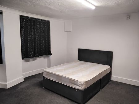 Room in a Shared Flat, Lansdowne Place, BN3 - Photo 5