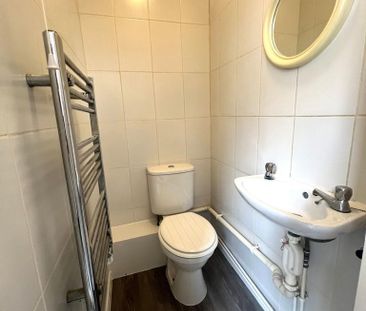 1 bedroom flat to rent - Photo 6