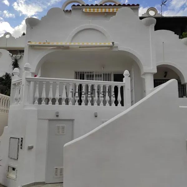 Alquiler de chalet adosado en Avenida la Reserva de Marbella - Photo 1