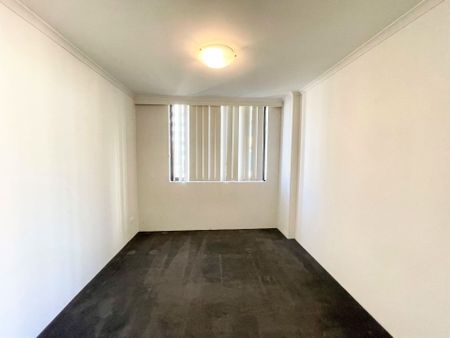 VIBRANT INNER CITY LIVING WITH CAR SPACE! - Photo 3