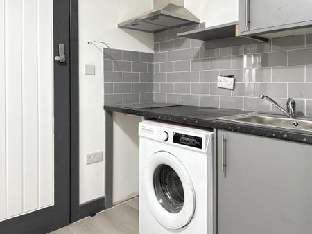 Studio to rent - Photo 5