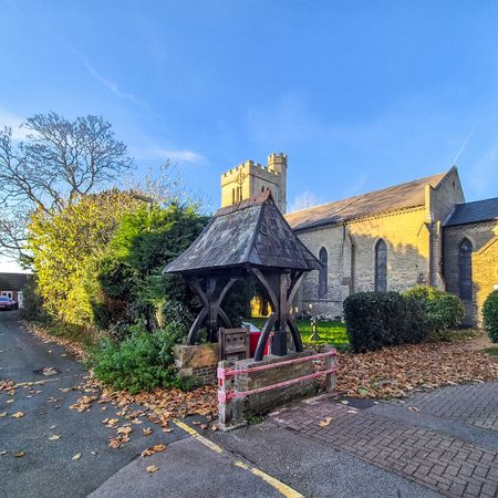 Crabbs Cottage, CM17, Old Harlow - Photo 3