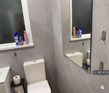 2 bedroom maisonette to rent - Photo 5