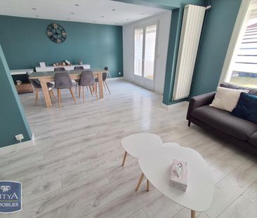 Location Maison 5 pièces 104m² ALLENNES LES MARAIS 59251 - Photo 1