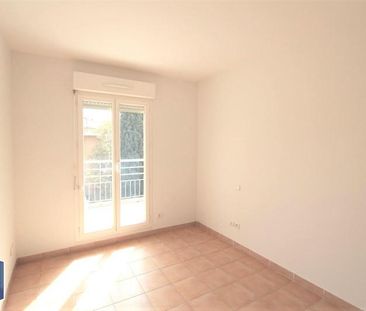 Location Appartement 2 pièces 34m² AIX EN PROVENCE 90ème - Photo 3
