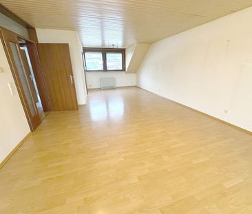 Föhren: Gepflegte 3ZKB - Wohnung mit großzügigem Balkon und Stellpl... - Photo 5