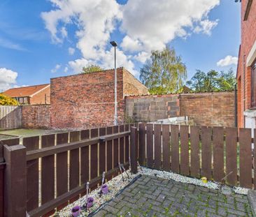 2 bedroom terraced house to rent - Photo 1
