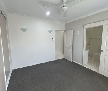 CHARMING 3 BEDROOM HOME IN KELSO - Photo 6